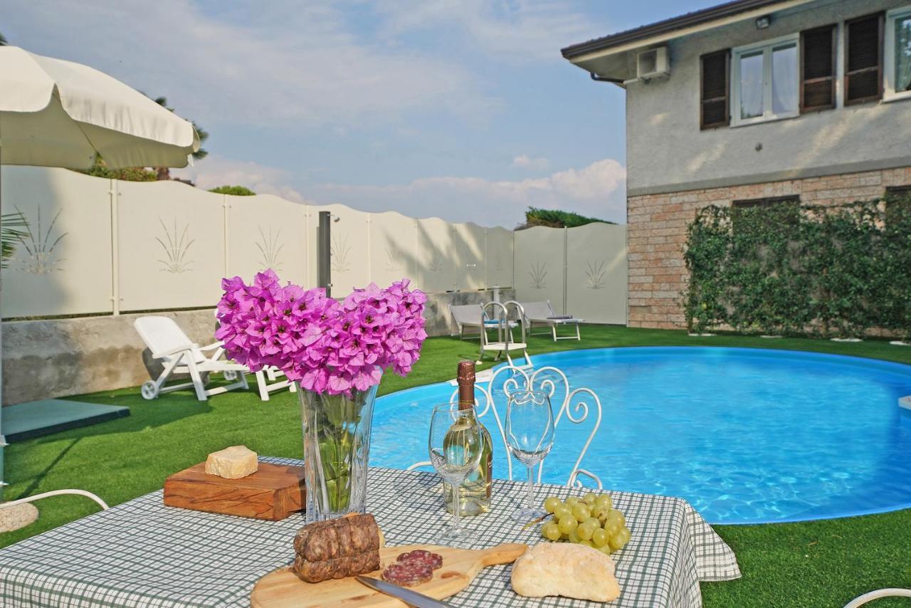 Appartamento Jessica Con Piscina Privata Manerba del Garda Εξωτερικό φωτογραφία